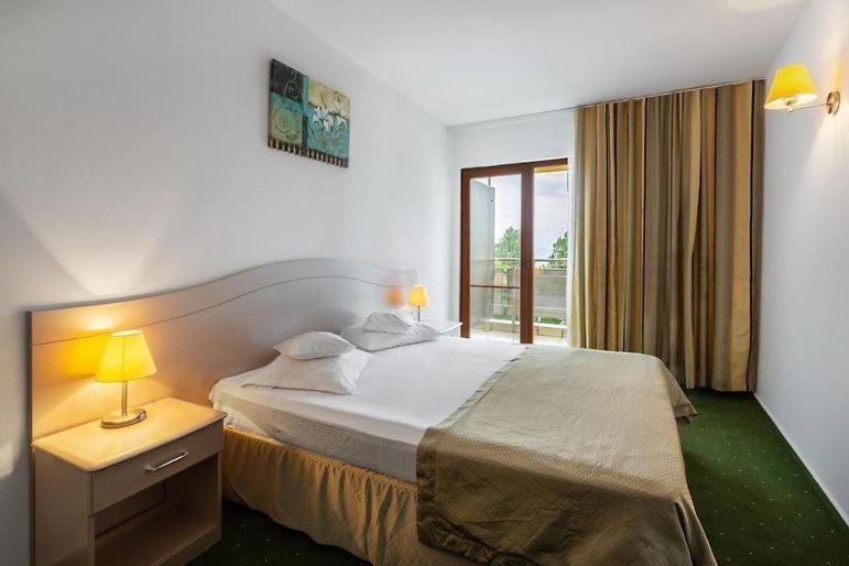 Complex Bran Brad Bega Hotel Eforie Nord Exterior foto