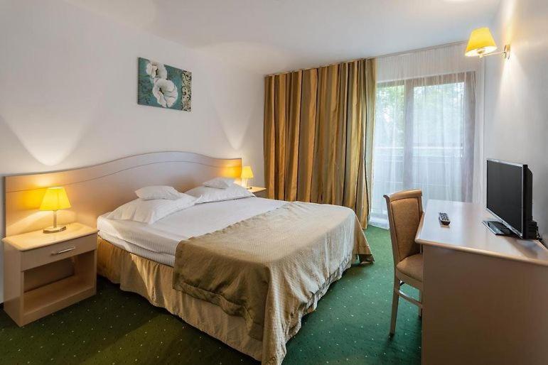 Complex Bran Brad Bega Hotel Eforie Nord Exterior foto