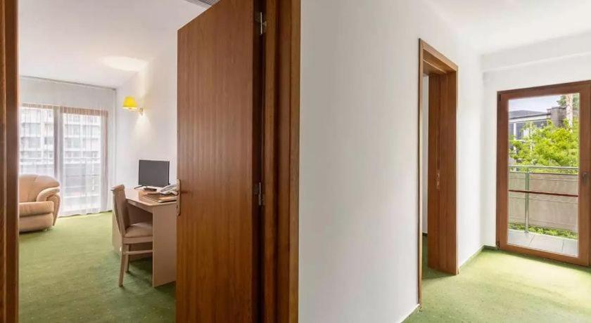 Complex Bran Brad Bega Hotel Eforie Nord Exterior foto