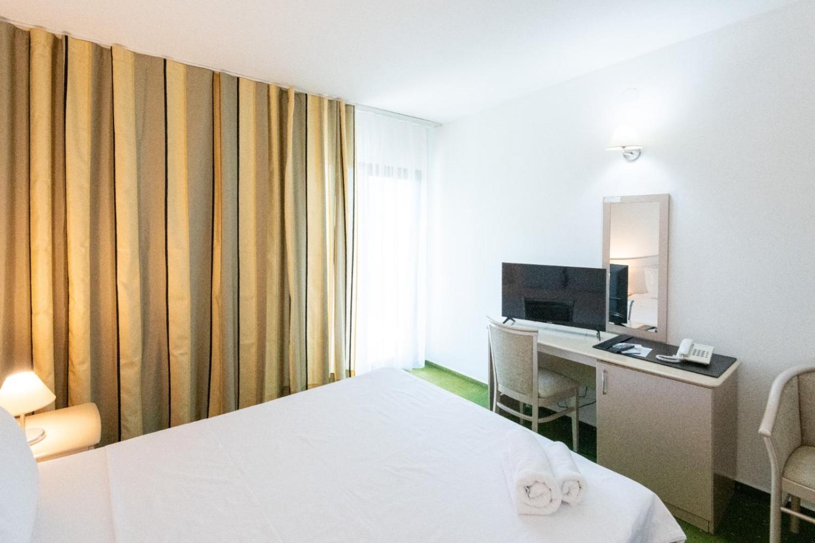 Complex Bran Brad Bega Hotel Eforie Nord Exterior foto